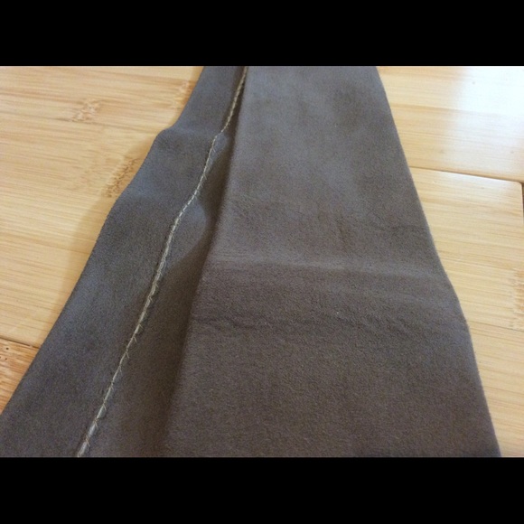 Vintage men's tie, taupe tan suede?, made in Spain - Picture 5 of 6